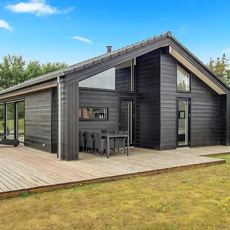 Vasilka - 800m From The Sea By Interhome *
